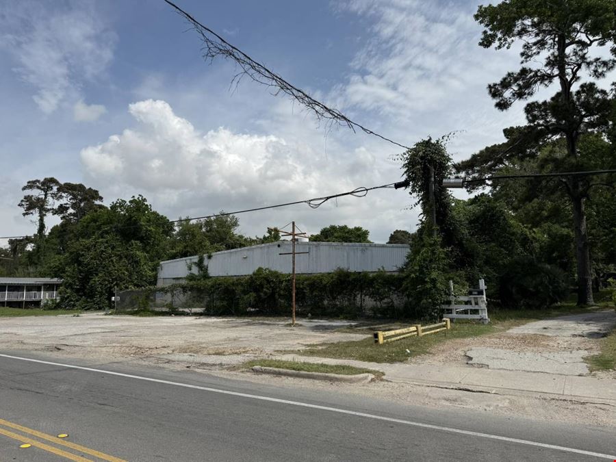 1922 W MAIN ST BAYTOWN TX- 6,250sf Flex Bldg, 0.88 Acre