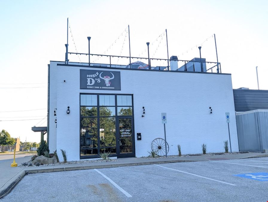  Restaurant Investment Opportunity with New 10-year Lease in Historic Downtown Willoughby, Ohio