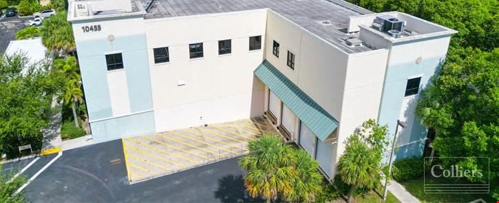 Gardens Commerce Center | ±19,950 SF Office/Warehouse | Fully A/C | Prime Location