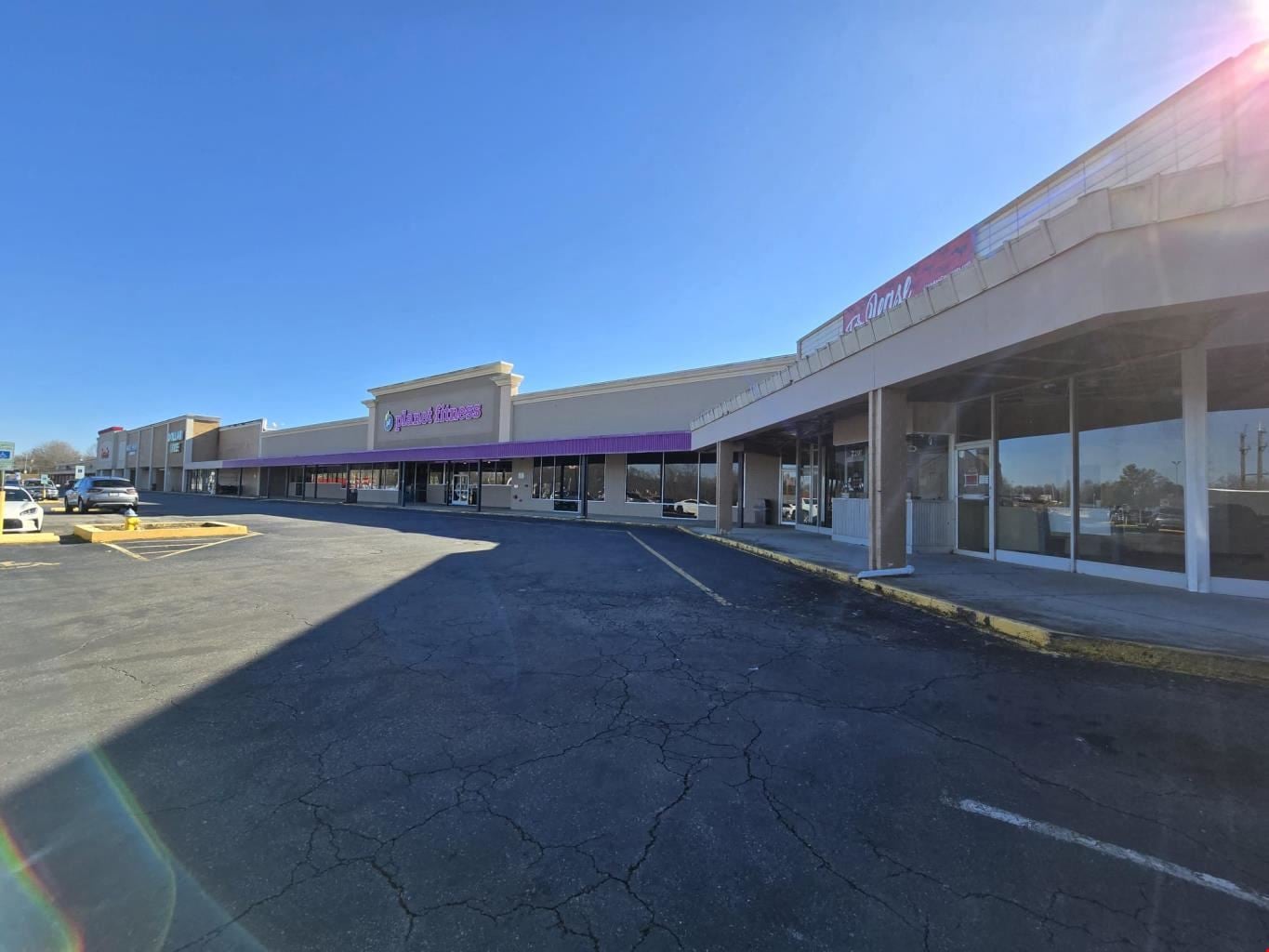 Kingsway Plaza