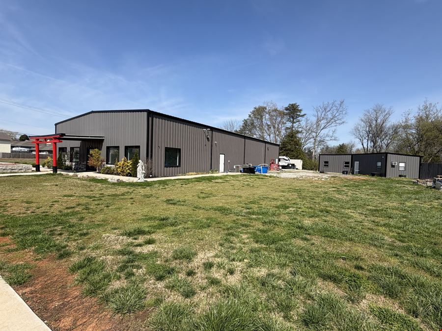2253 Boyds Creek Highway