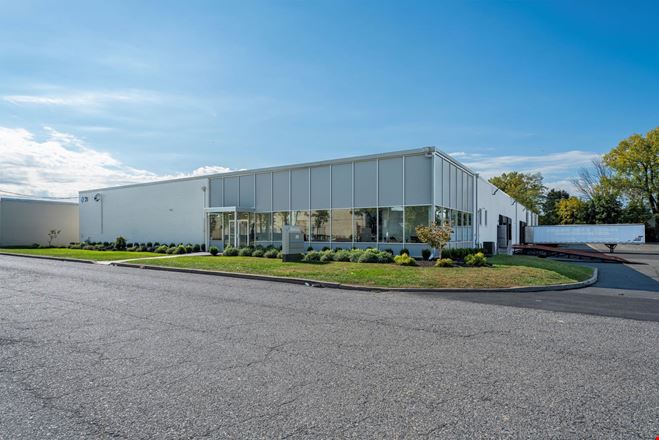Preview of Industrial space for Rent at 25 Amor Avenue