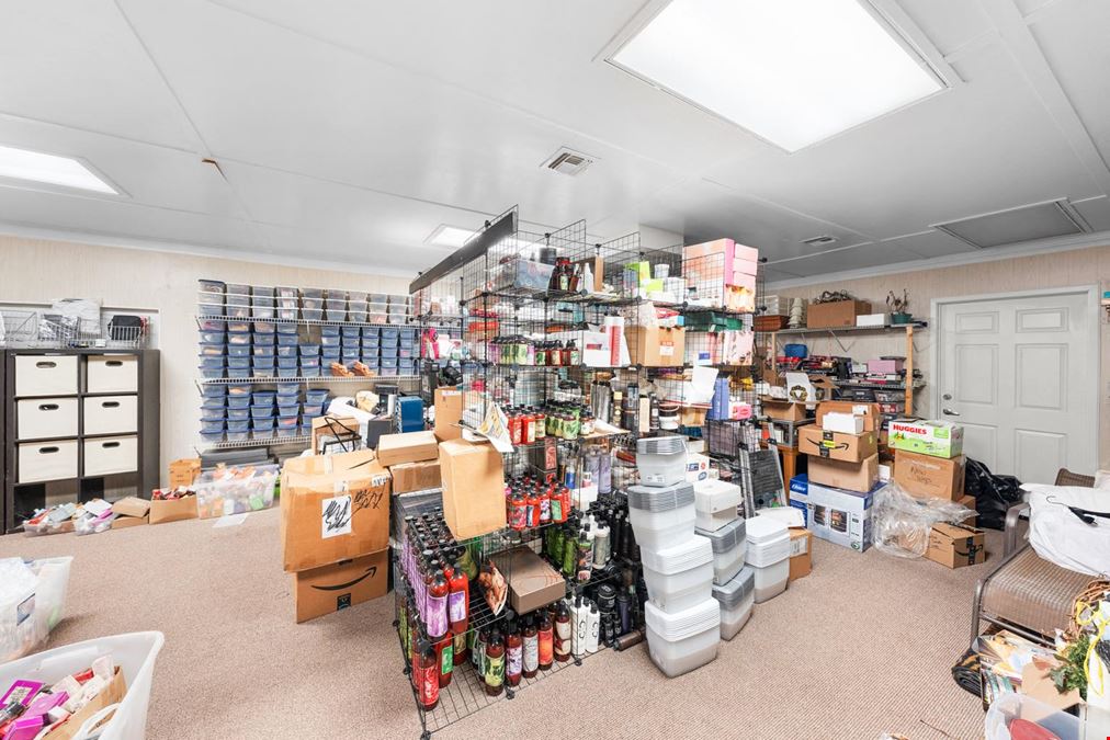 Flex Space Sale in Flint