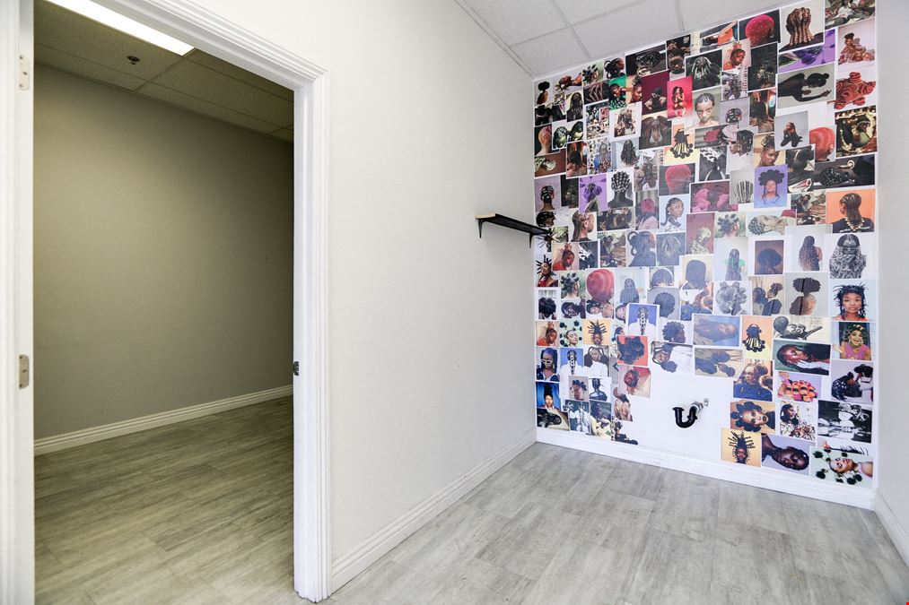 RETAIL/CREATIVE OFFICE AVAILABLE | Venice + Western