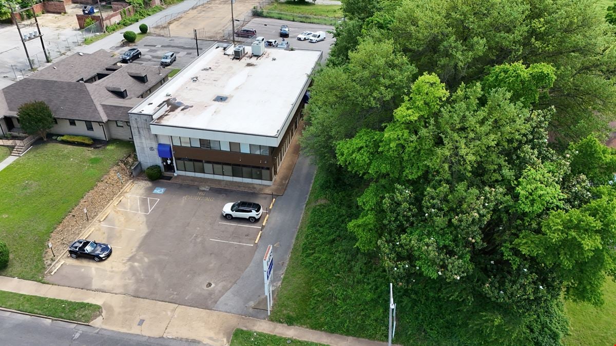 1455 Poplar Ave
