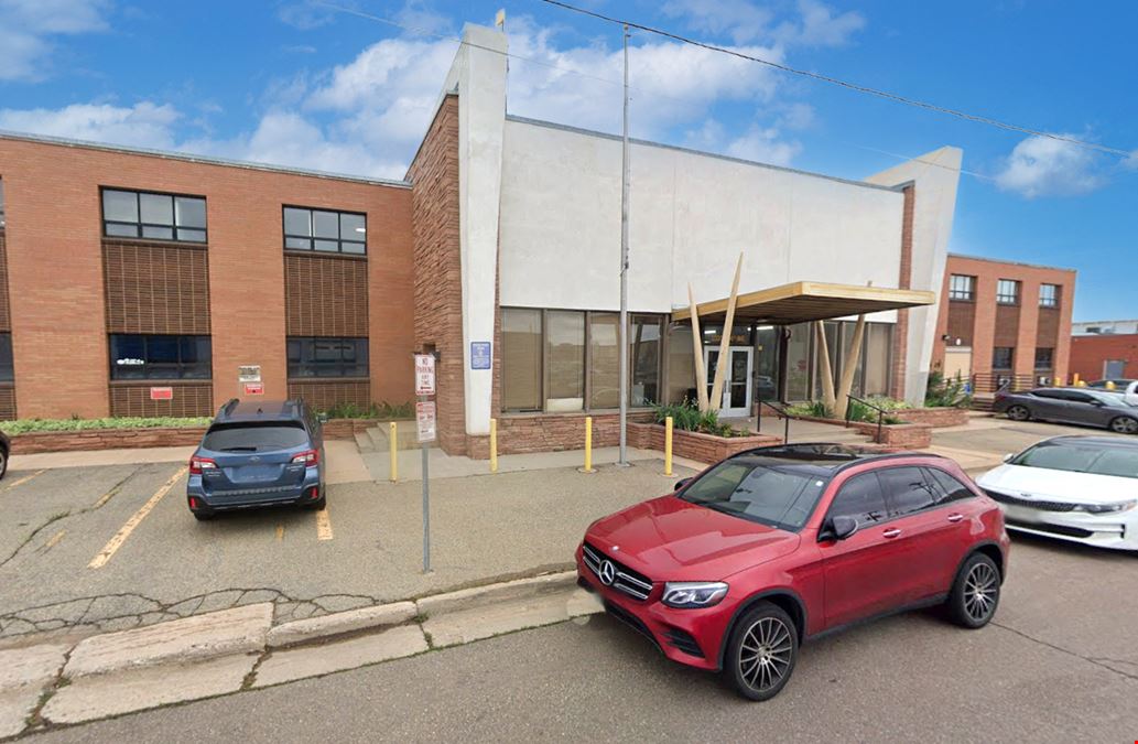 2320 W 4th Ave
