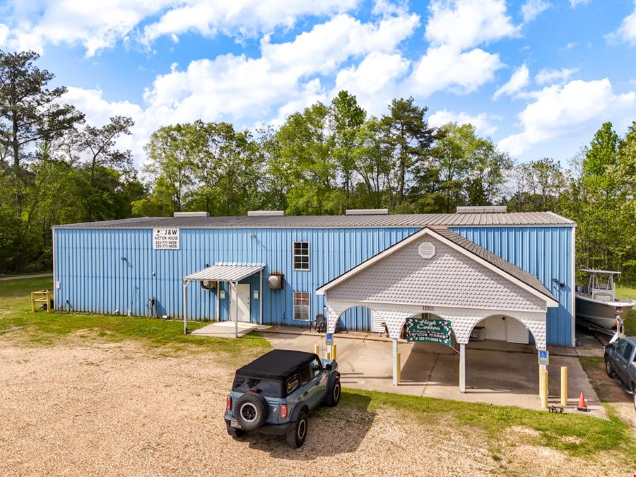 Motivated Seller – Income-Producing ±10,000 SF Office/Warehouse