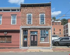900 SF Available