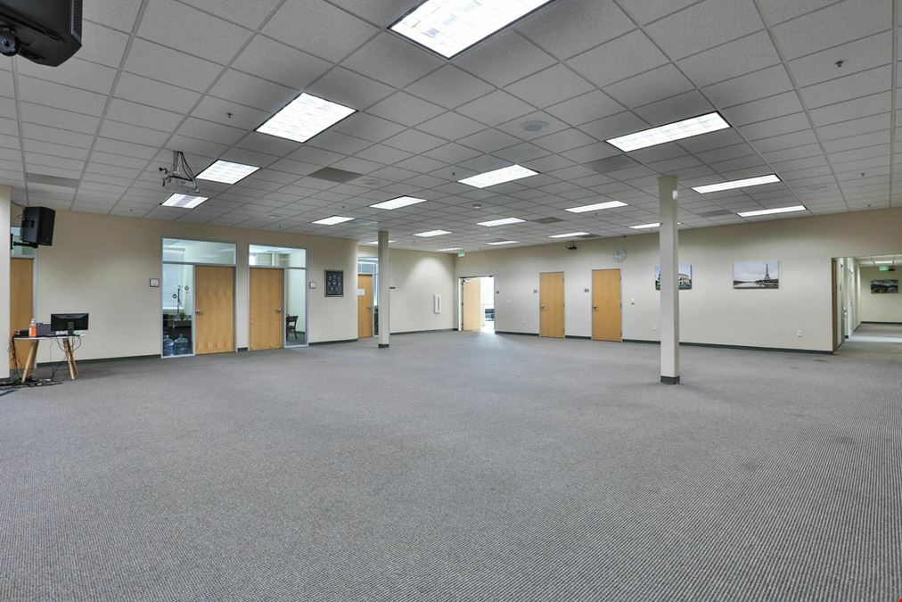 Gold Business Center