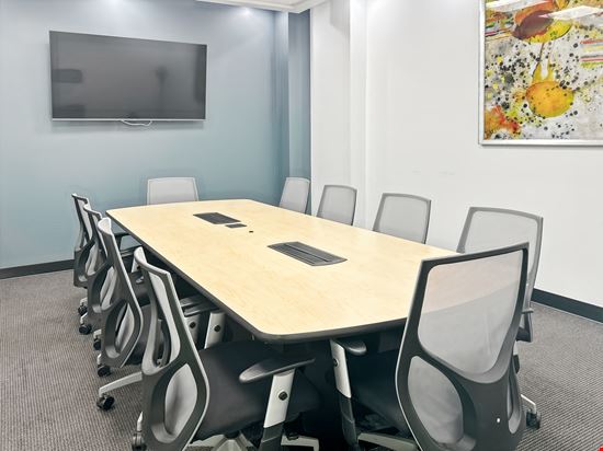Regus - Sandy Center
