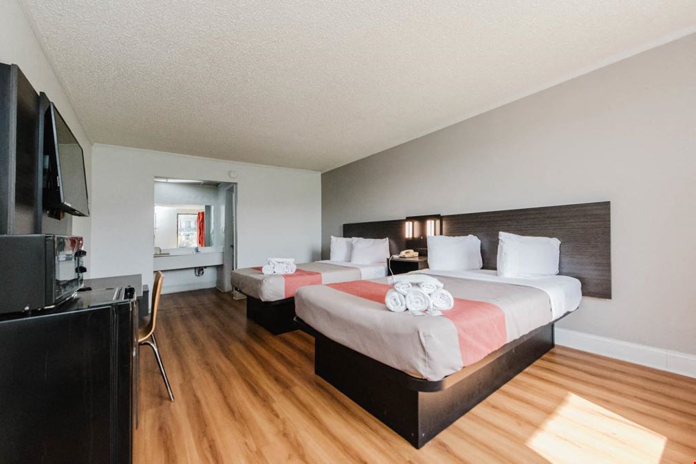 Motel 6 + Studio 6