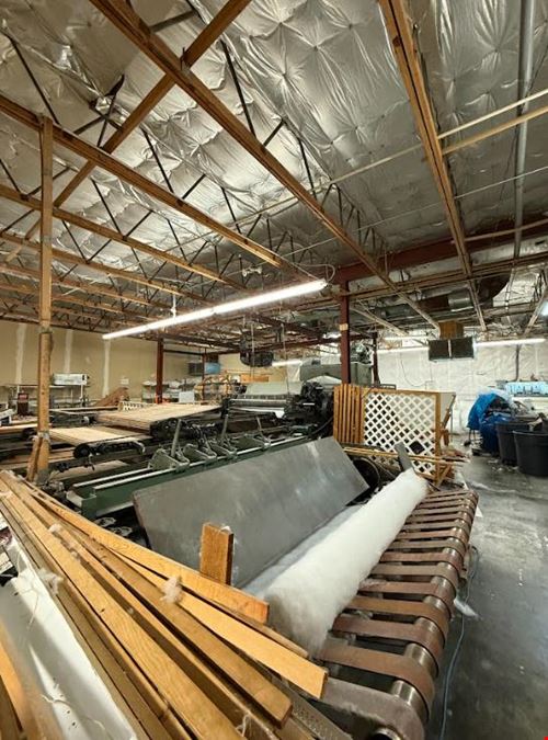 Exceptional 25,304 SF Warehouse