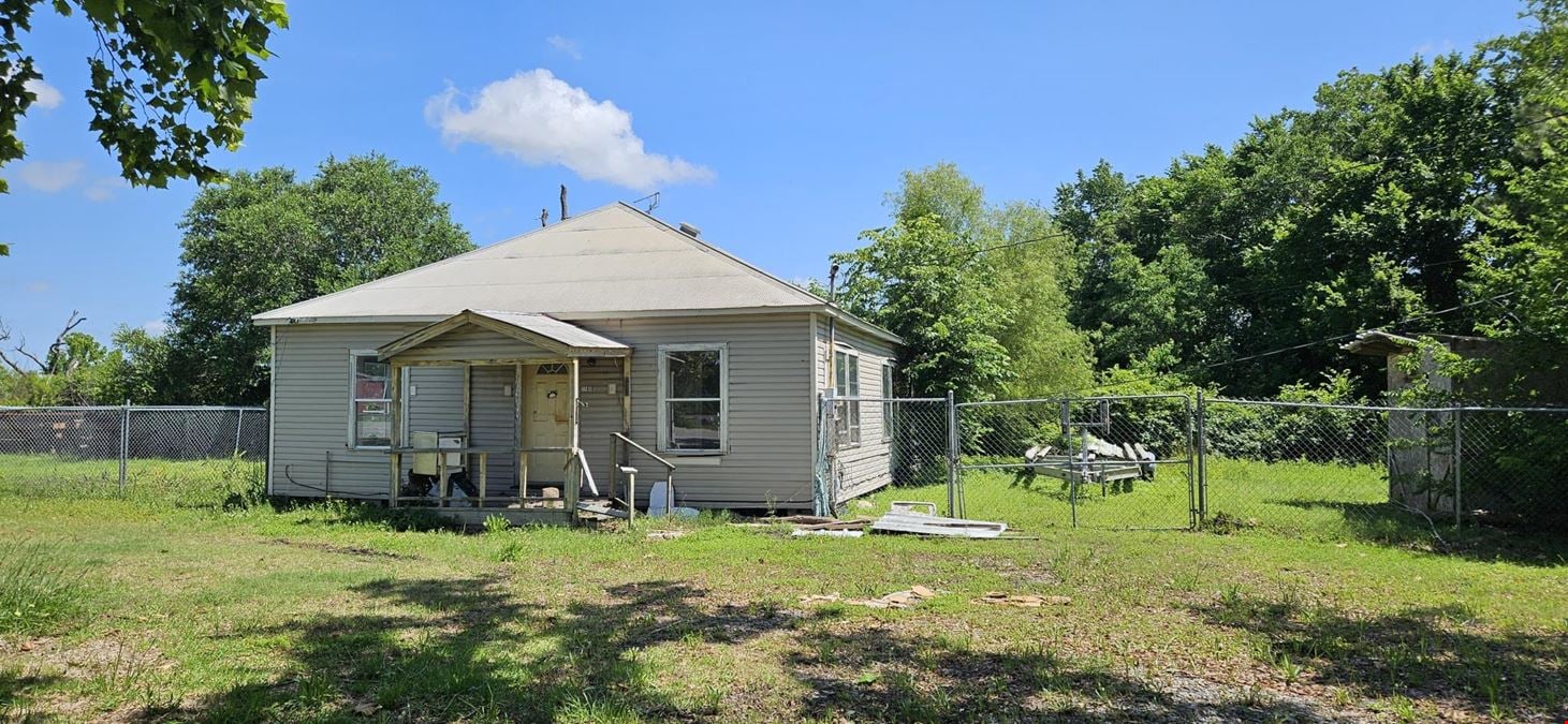 19618 E Highway 6