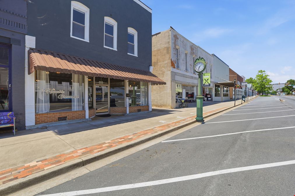 Woodruff Street Retail