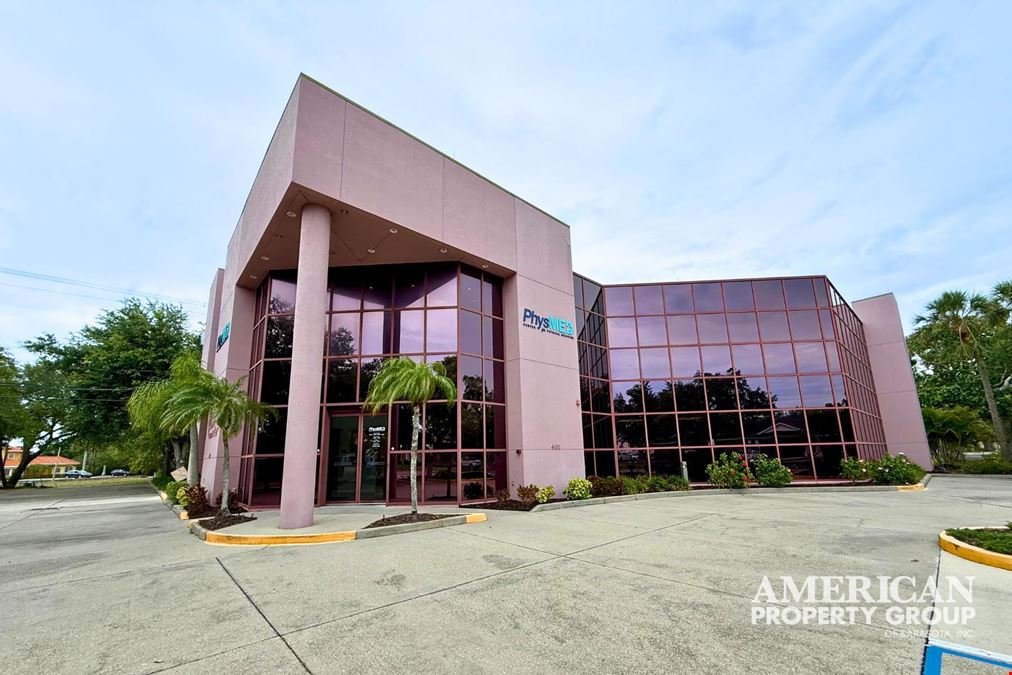 Class A Medical Building Steps from Manatee Memorial