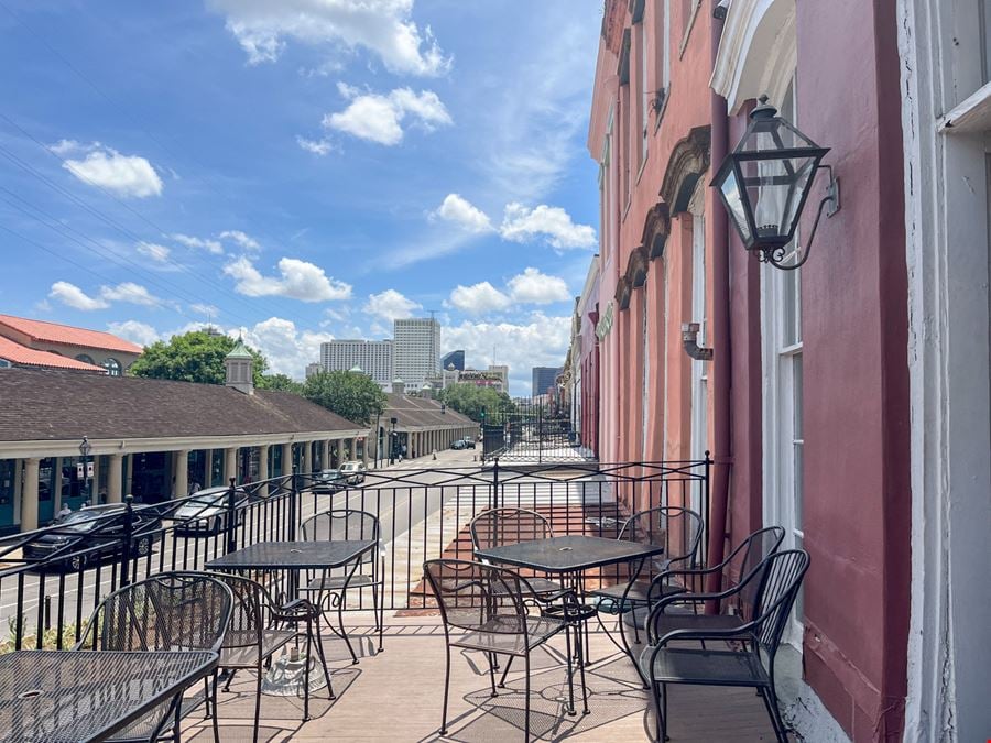 Classic French Quarter Building & Restaurant