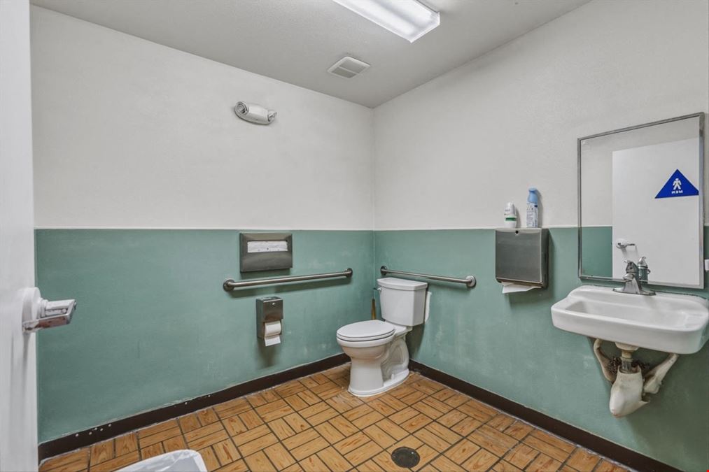 460 W Main St Fernley NV 89408