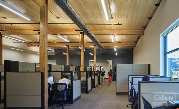 Northeast Portland Class A Cross-Dock | ±153,007 SF with 12,732 SF of Quality Office Space