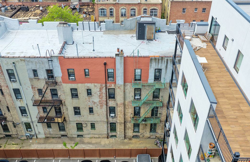 2015 Bedford Ave