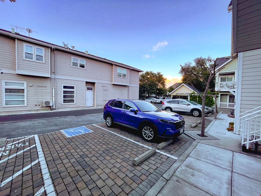 10056 Orange Ave