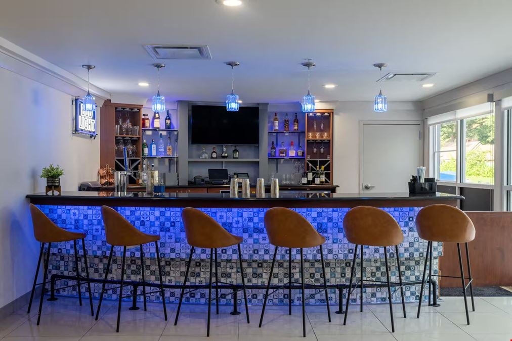 TRYP by Wyndham Tallahassee