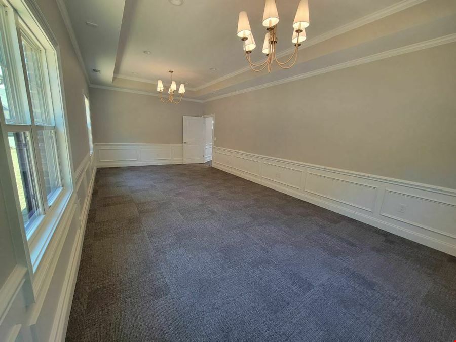1060 Garland Dr