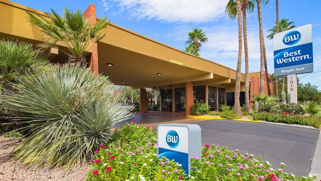 Best Western Royal Sun Inn & Suites