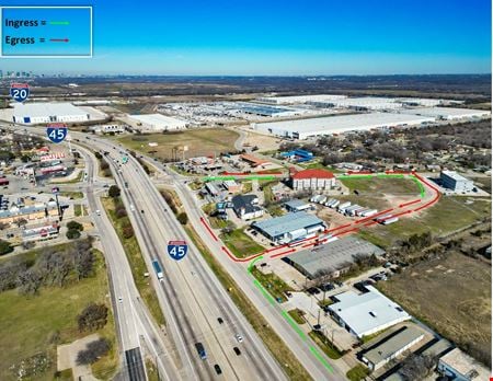 Preview of commercial space at 180 Interstate 45