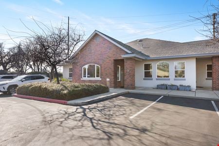 Preview of Office space for Rent at 952 Lupin Avenue