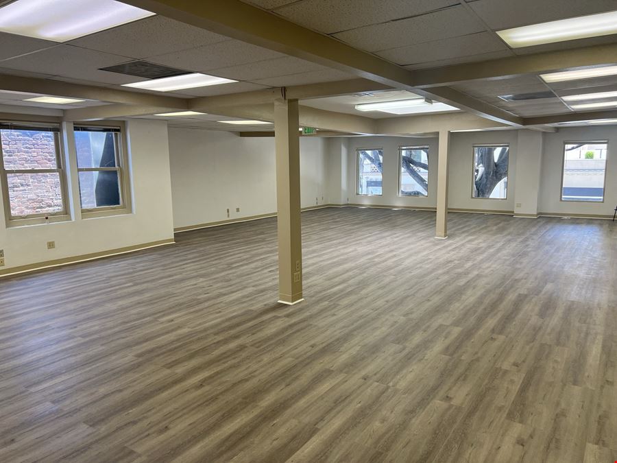 925 E Colorado Blvd