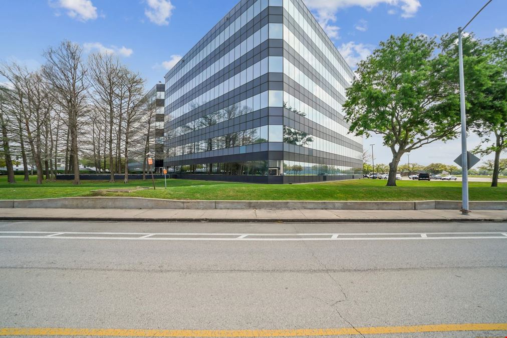 Gemini Plaza