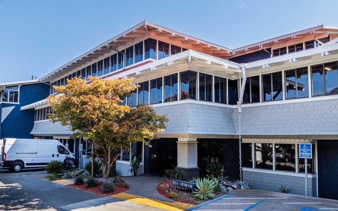 851 Irwin St | 29,923 SF | Fully Leased | Office Building