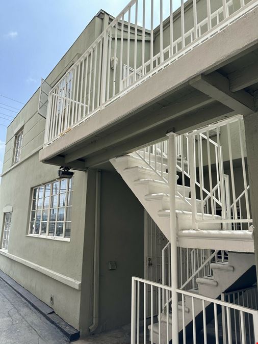 The Hillhurst Avenue Residences