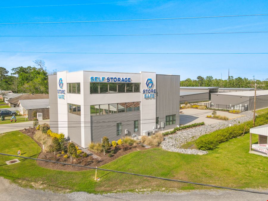 Class A Office Suite located on Airline Hwy Corner