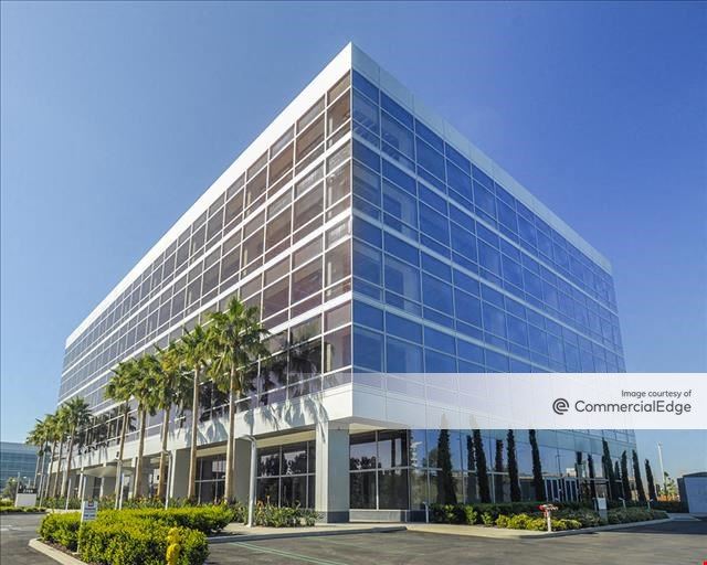 Santa Clara Gateway - 2755 Great America Way