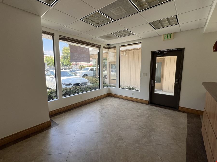 204 E Chevy Chase Dr