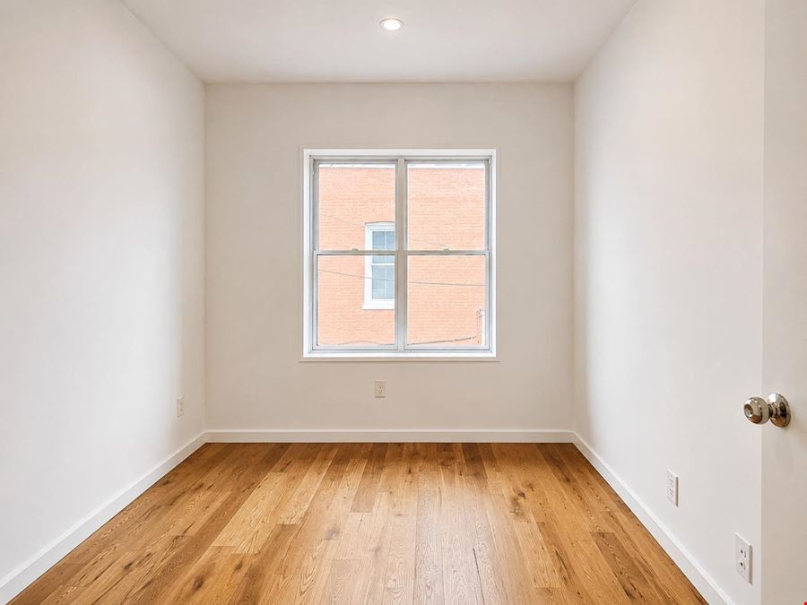 85 Rockaway Ave