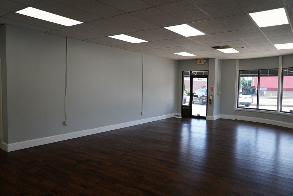 1638 N Main St