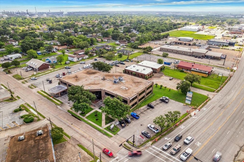 2501 Palmer Hwy