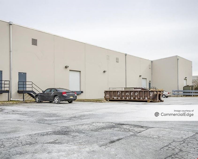 Fox Hill Industrial Park - 71-91 Walsh Drive