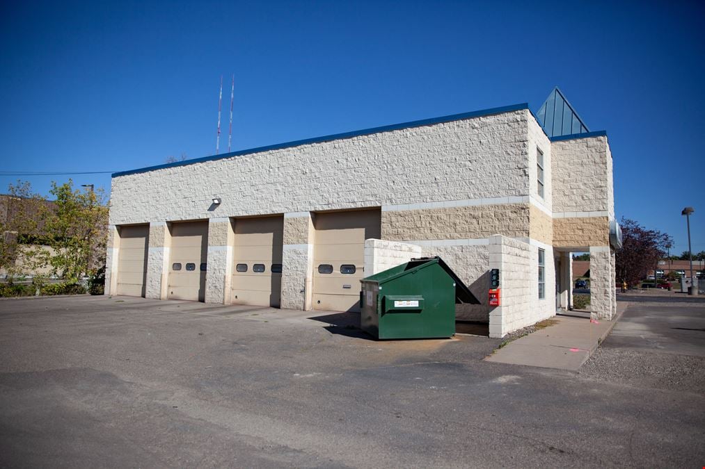 Space for Lease in Arden Hills | Automotive, Warehouse, Fitness User Opportunity