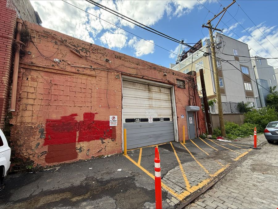 914 Canal Street