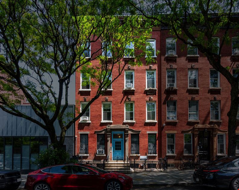 75% Free Market Multifamily Building in Fort Greene