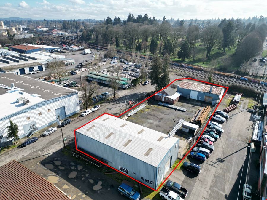 8205-8237 N Congress Ave
