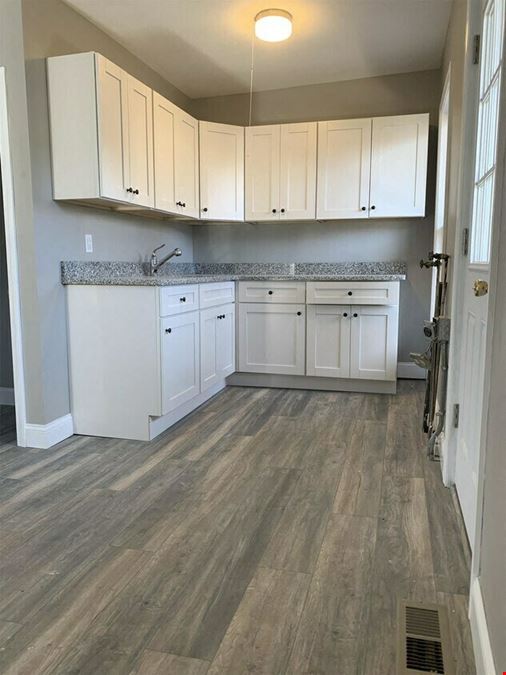 Middle Street Apartments