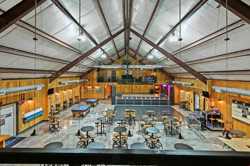 LA-16 Venue/Event Center