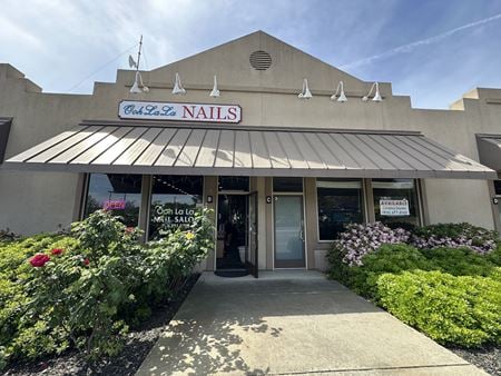 Preview of Retail space for Rent at 6100 Horseshoe Bar Rd