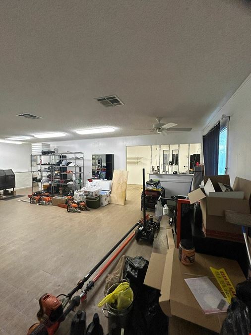 Fairfield Drive Office/Retail For Sale