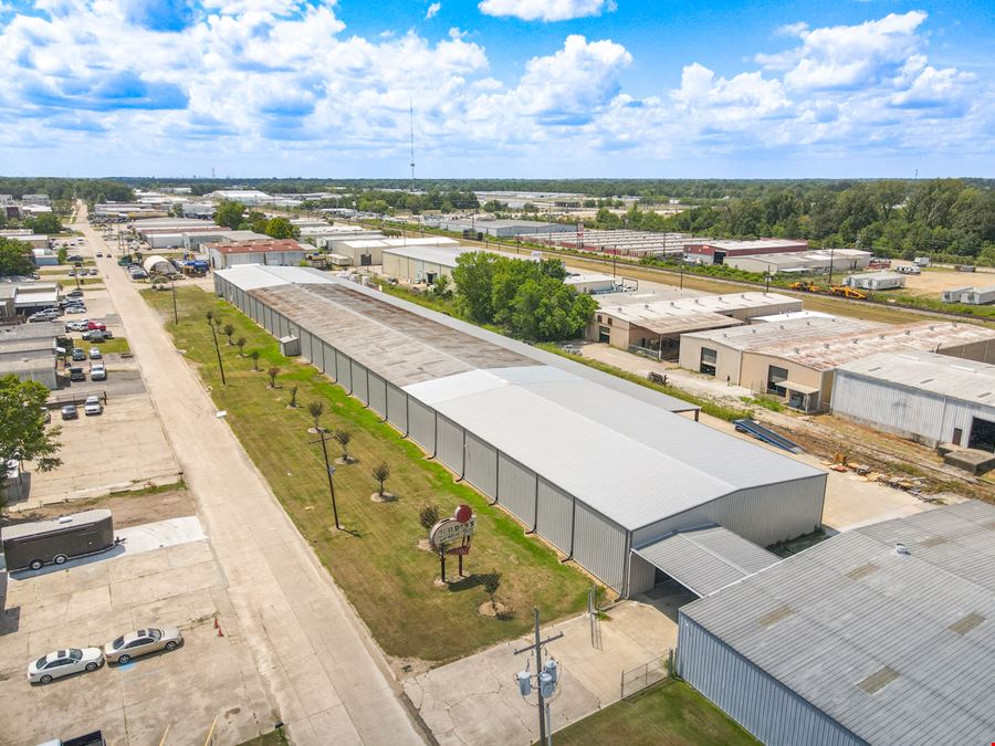 ±33,200 SF Office Warehouse Space Available