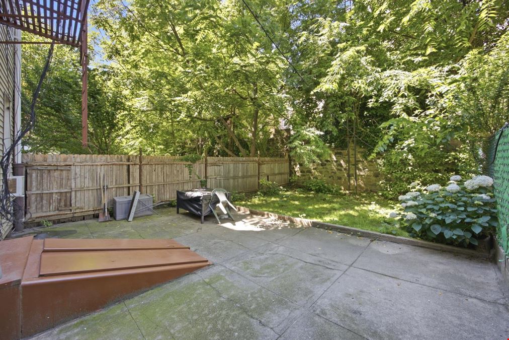 317 Eckford St